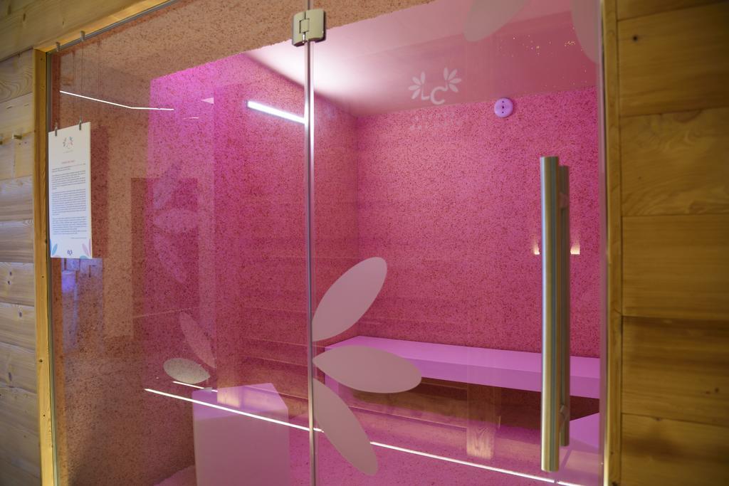 Petit Hotel Когне Екстериор снимка