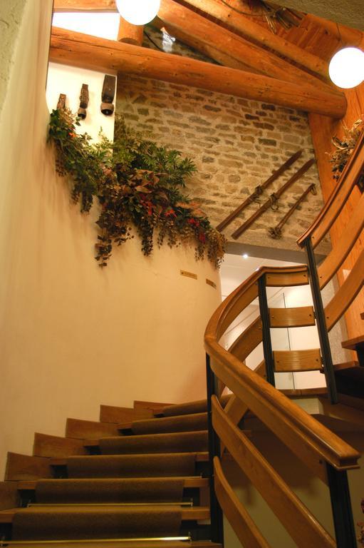 Petit Hotel Когне Екстериор снимка