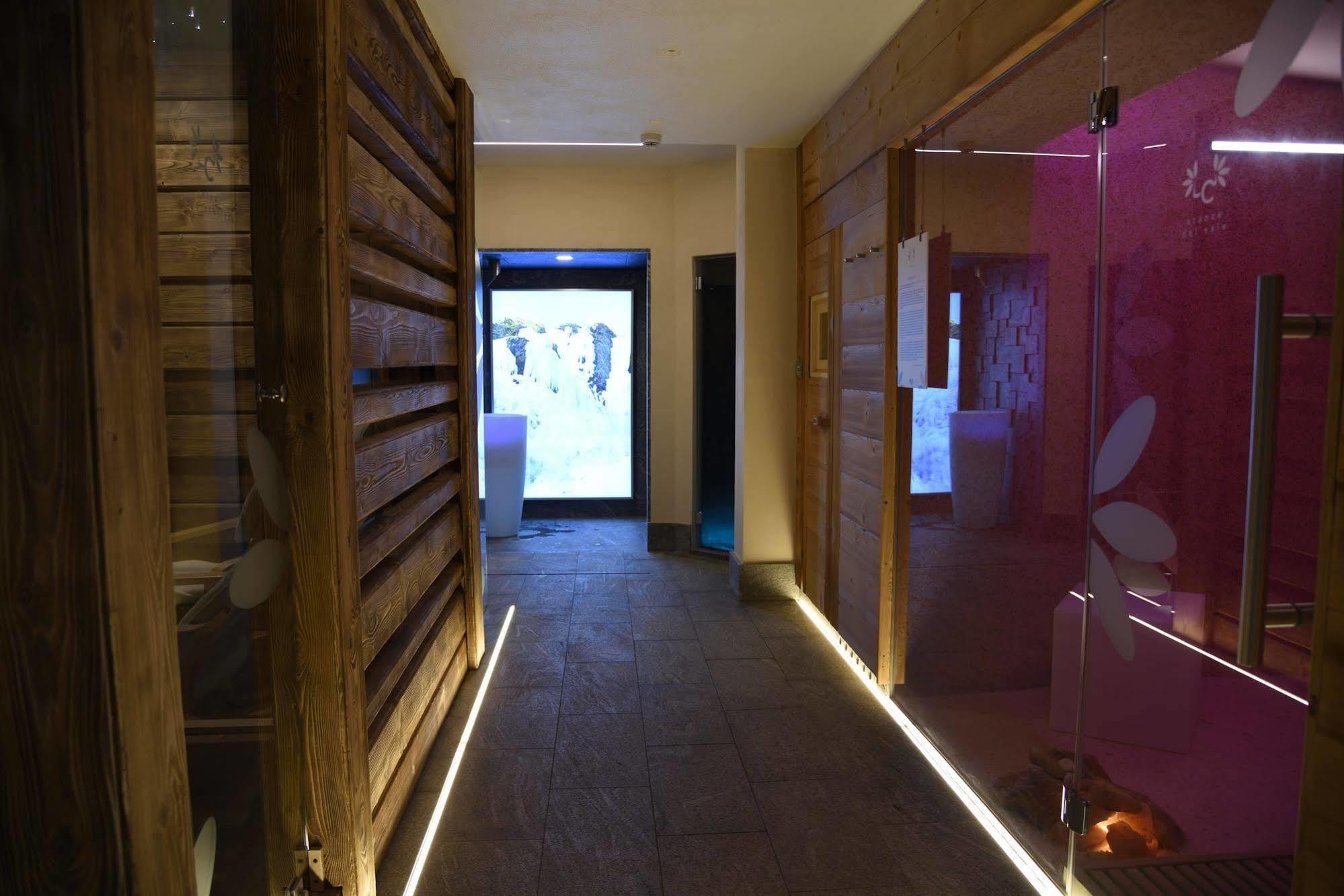 Petit Hotel Когне Екстериор снимка